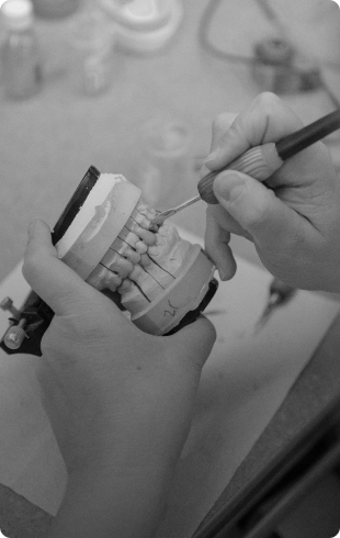 Имплантация и хирургическая стоматология | Стоматология в Томске | INTELLY | Эликсир Премьер