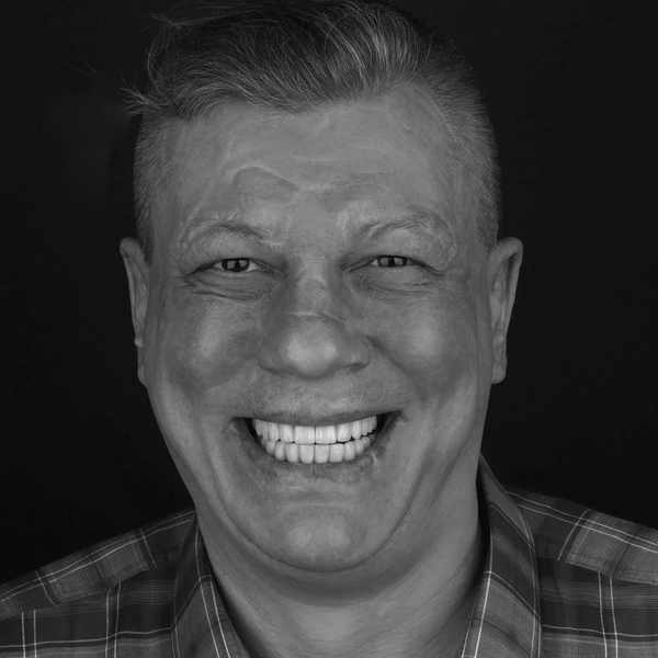 Пациент Станислав | Стоматология в Томске | INTELLY | Эликсир Премьер